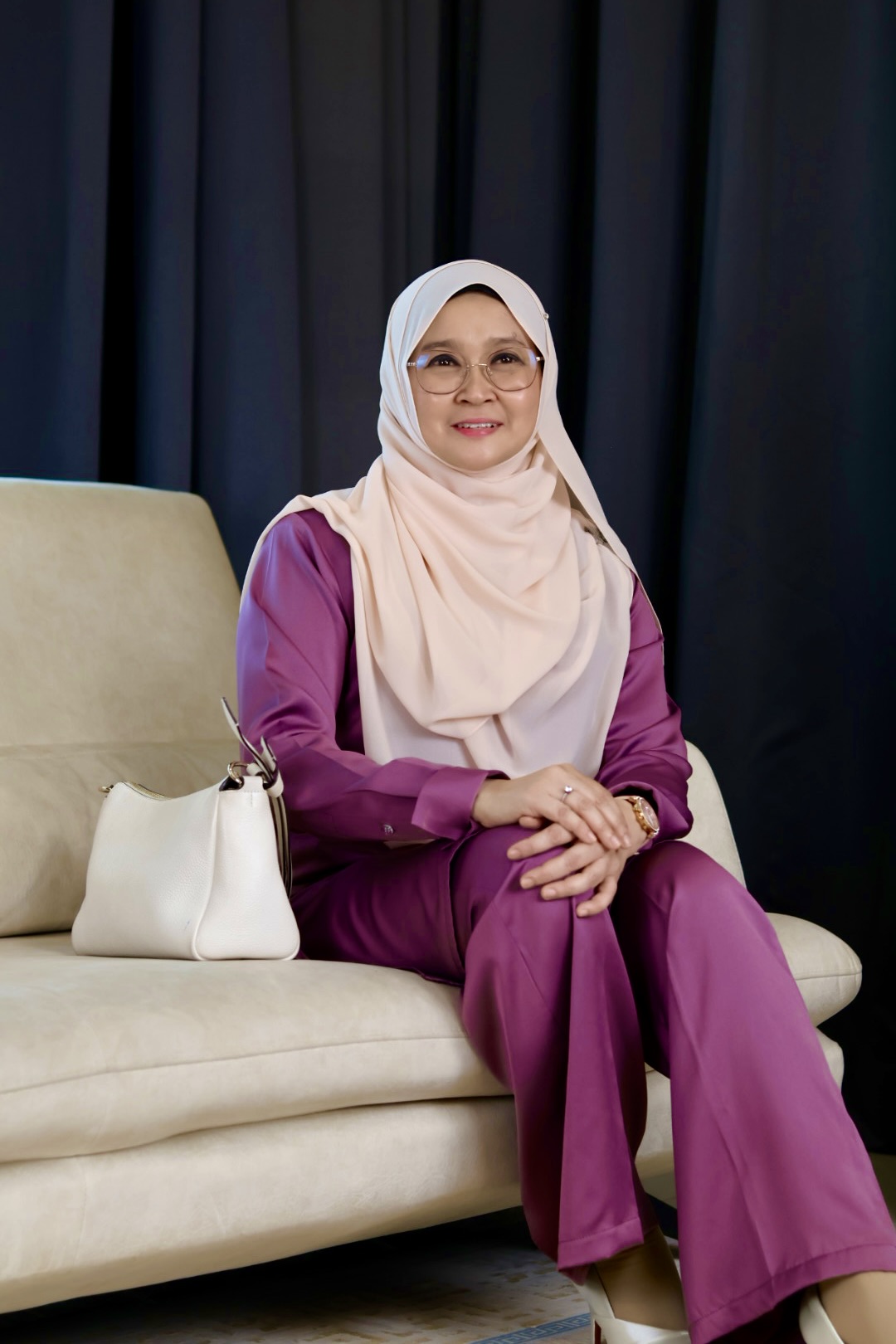 PURPLE BASEERAH PANTSUIT MUSLIMAH EXECUTIVE WEAR PURPLE BASEERAH PANTSUIT MUSLIMAH EXECUTIVE WEAR