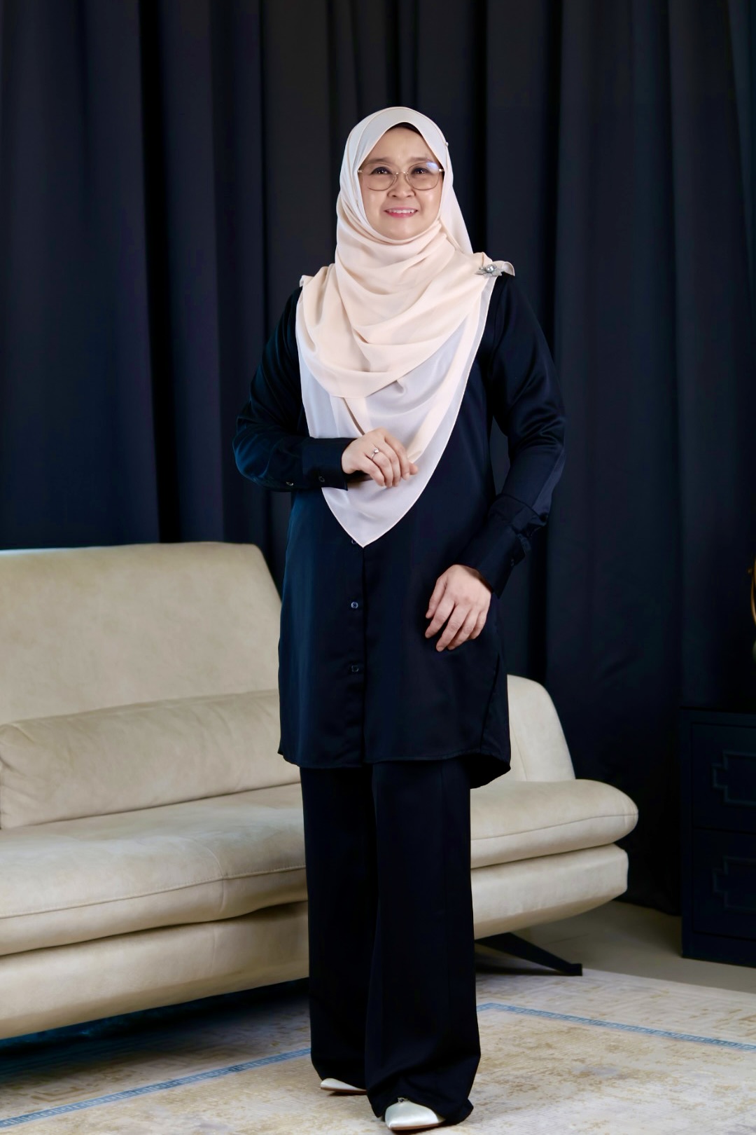 BLACK BASEERAH PANTSUIT MUSLIMAH EXECUTIVE WEAR BLACK BASEERAH PANTSUIT MUSLIMAH EXECUTIVE WEAR